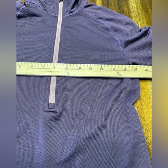 Lululemon Wet Dry Warm 1/2 Zip Pull Over Size 2/4 GUC Purple - Picture 7 of 7